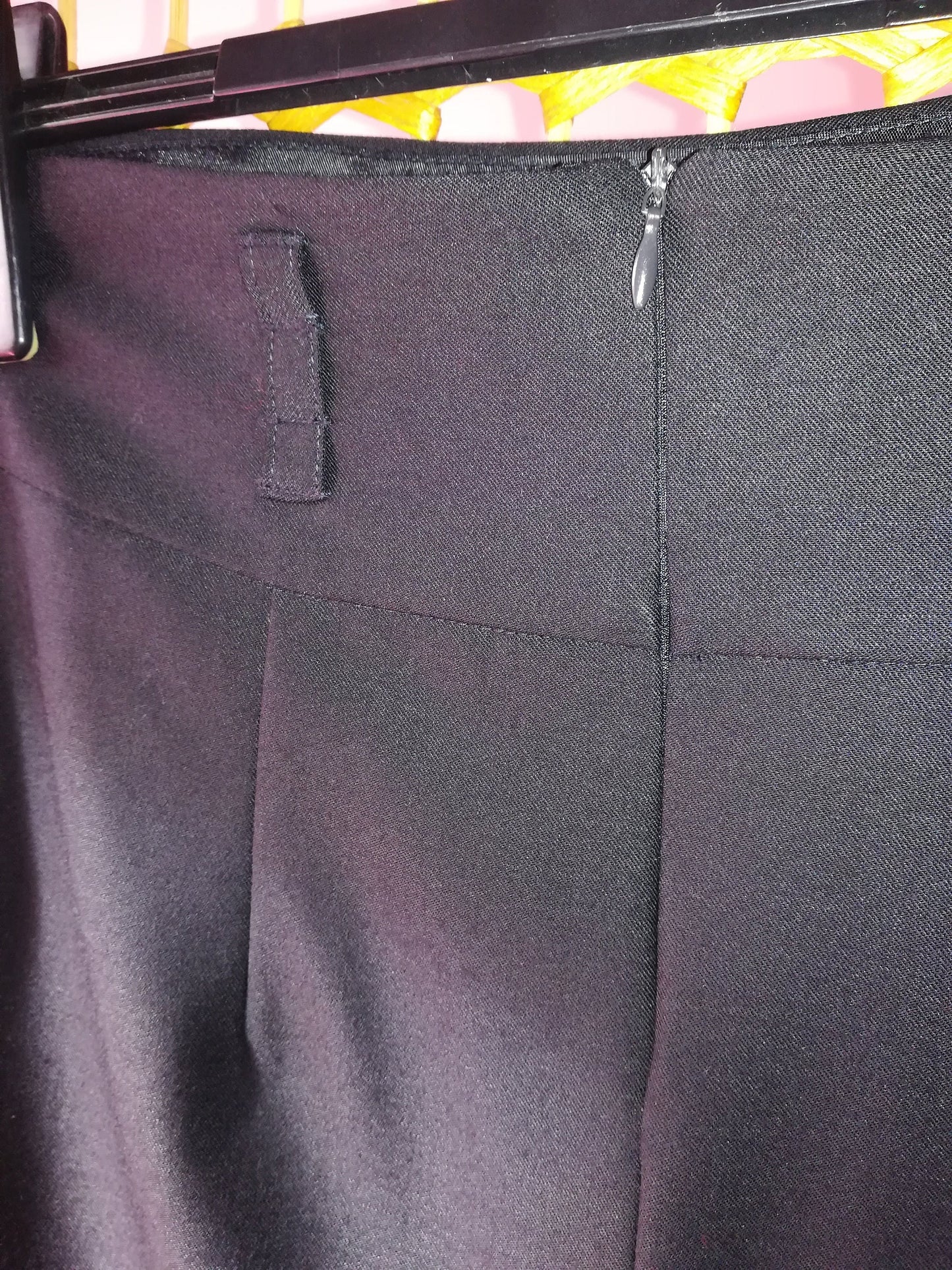 Saia lápis preta elegante • Black pencil skirt • Roupa de senhora clássica