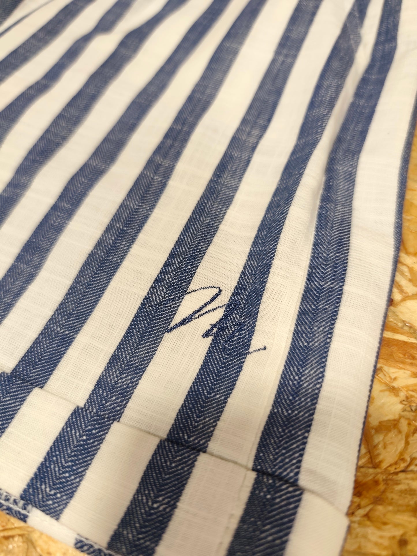 Calções Riscas Navy Oversized