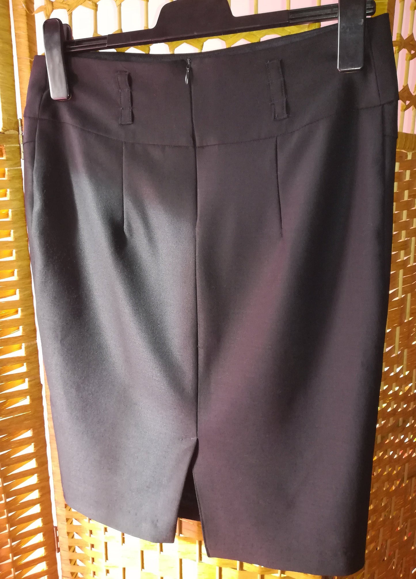 Saia lápis preta elegante • Black pencil skirt • Roupa de senhora clássica