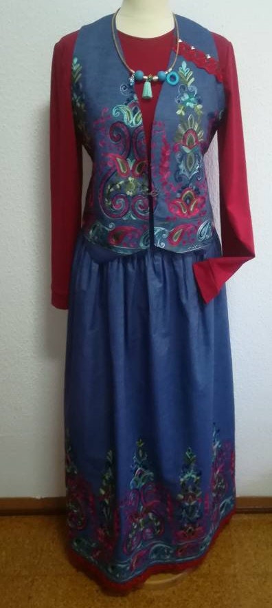 Conjunto saia e colete, Saia comprida, saia em ganga,denim clothes,traditional clothes, roupa personalizada, fato original,Women's Clothing