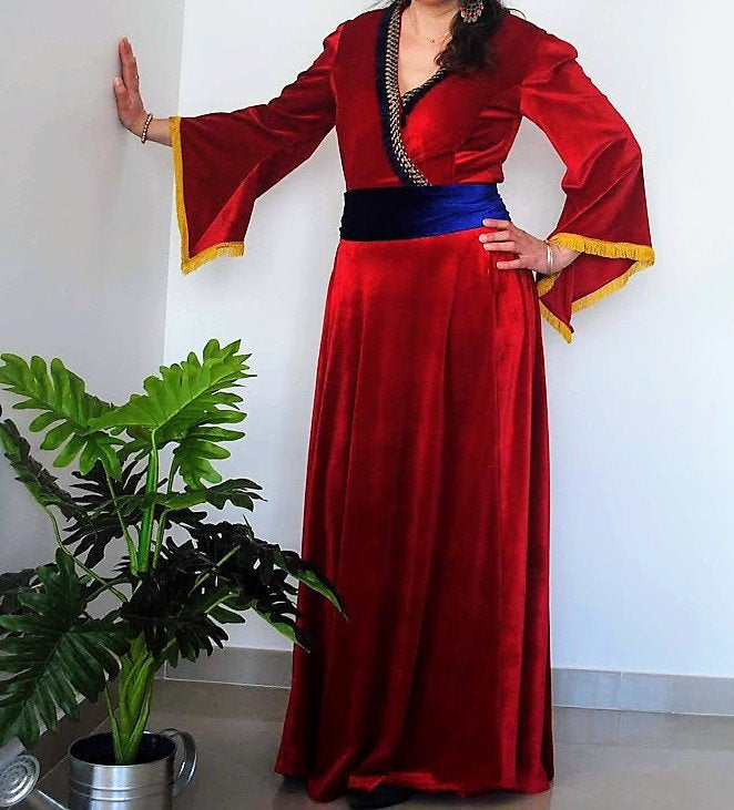 Vestido Medieval em veludo vermelho com faixa azul tamanho M