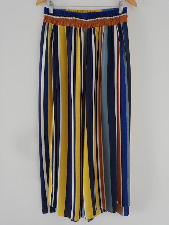 Calças Largas às Riscas com Aberturas Laterais – Tamanho Único – Cintura com Elástico – Roupa Feminina Made4you®