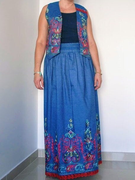 Conjunto saia e colete, Saia comprida, saia em ganga,denim clothes,traditional clothes, roupa personalizada, fato original,Women's Clothing
