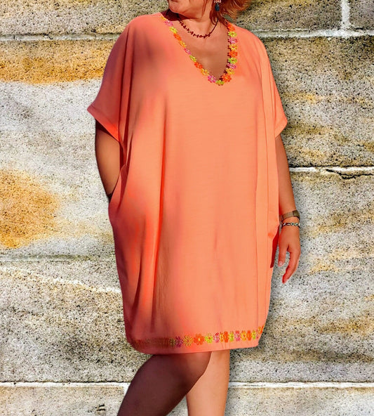 Vestido Largo Artesanal HAWAII – Peça Única Feita à Mão em Laranja com Detalhes Florais | Tamanho Único | Made4you