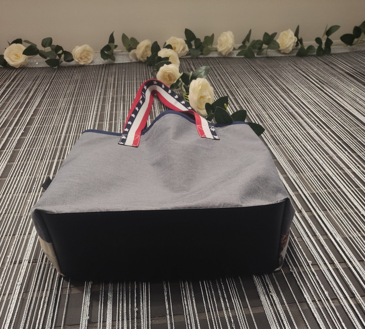 Tote bag em tecido percal com monumentos e ganga / Mala de mulher / Mala artesanal em tecido em tons de azul