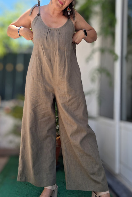 Jumpsuit em Linho Verde Seco | Tamanho L/XL | Peça Única | Made4you®