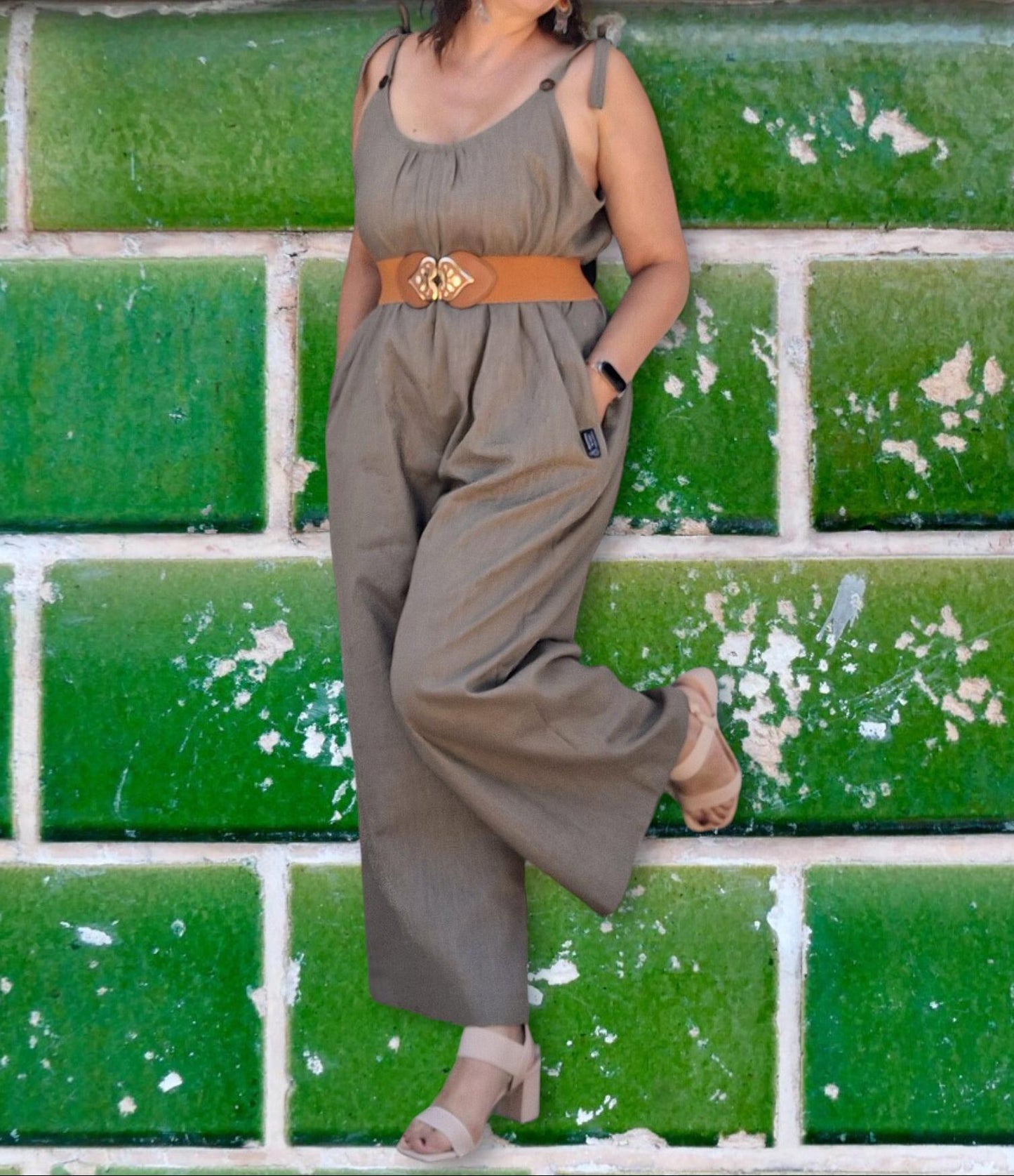 Jumpsuit em Linho Verde Seco | Tamanho L/XL | Peça Única | Made4you®