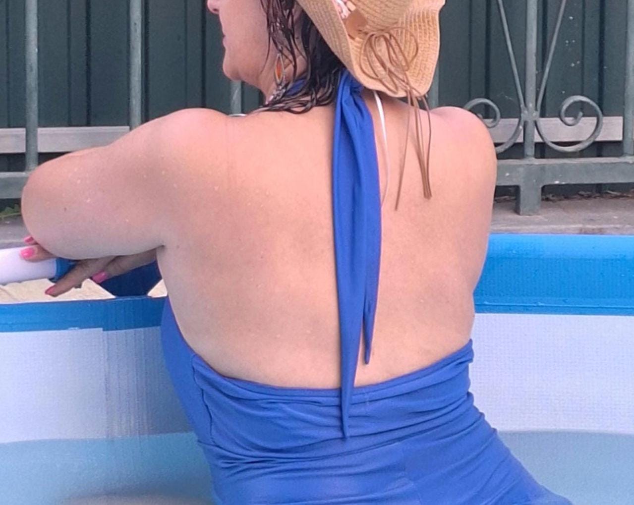 Fato de Banho Azul Elétrico com Nó Frontal | Corte Halter Elegante | Todo Forrado | Do Tamanho 34 ao 42 / Fato de Banho Feminino Azul