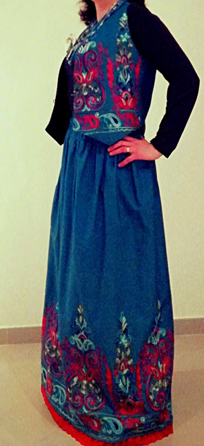 Conjunto saia e colete, Saia comprida, saia em ganga,denim clothes,traditional clothes, roupa personalizada, fato original,Women's Clothing